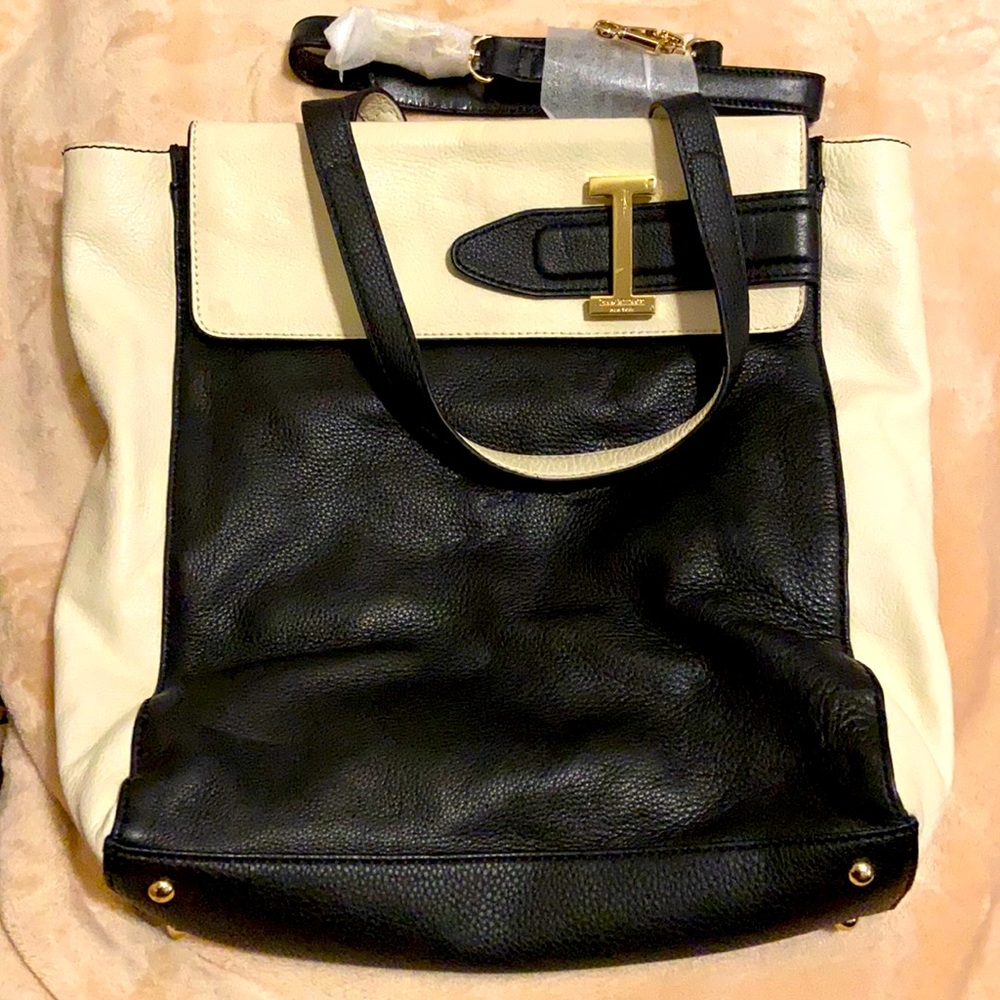 Isaac Black and Cream Purse